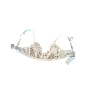 Lace White see-through lingerie wireless  bra 34C ￼
